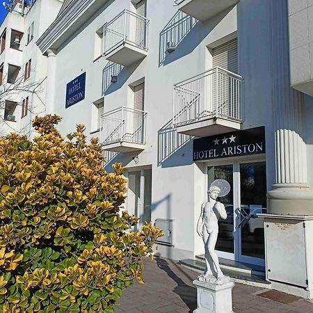 Hotel Ariston Imperial Porto Garibaldi Exterior photo