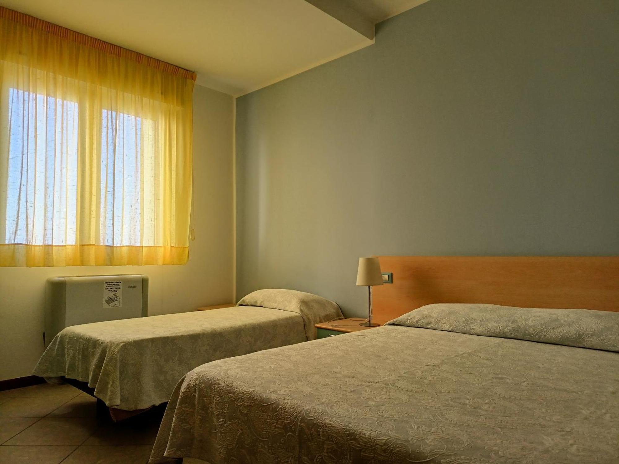 Hotel Ariston Imperial Porto Garibaldi Exterior photo