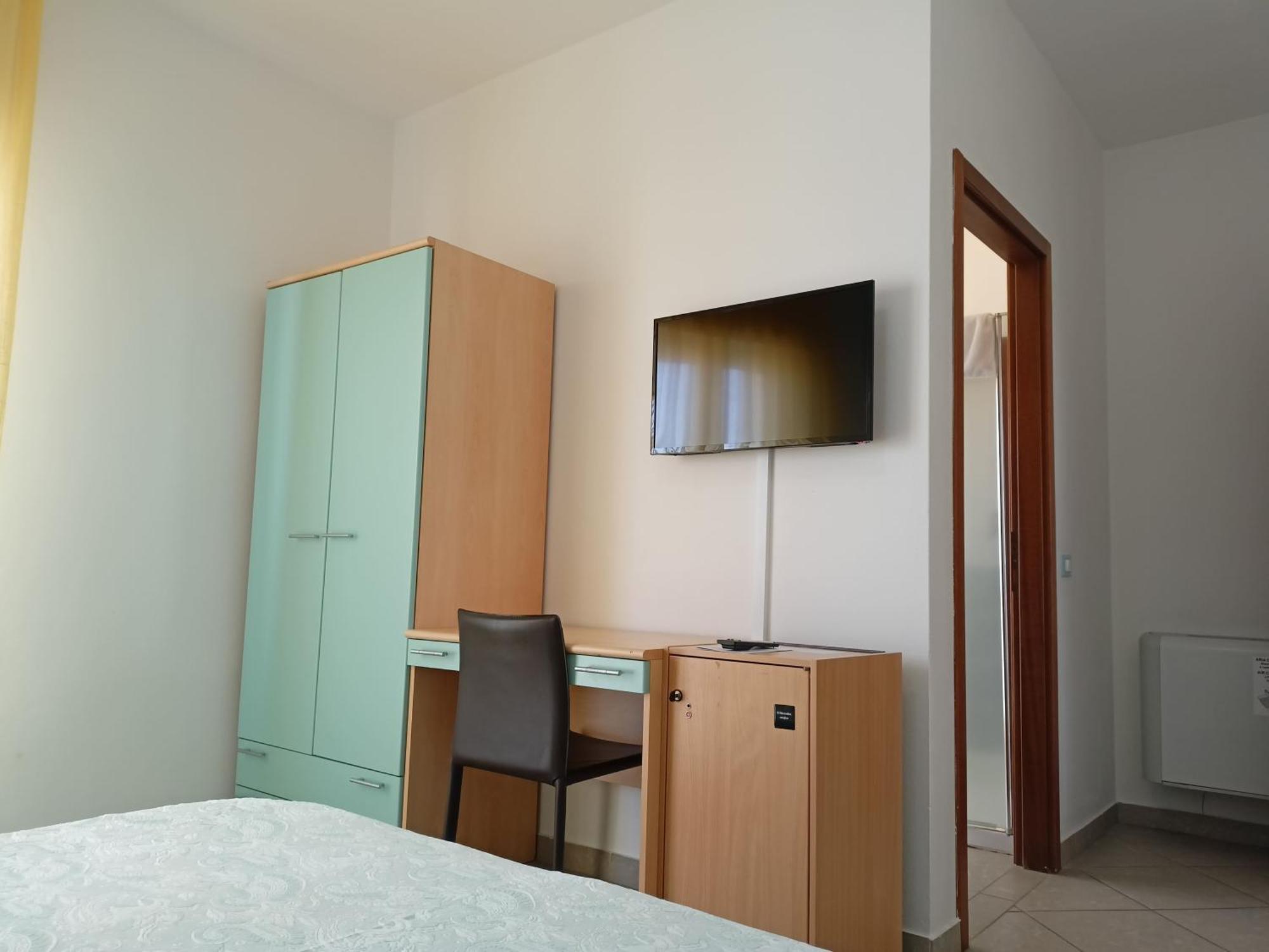 Hotel Ariston Imperial Porto Garibaldi Exterior photo